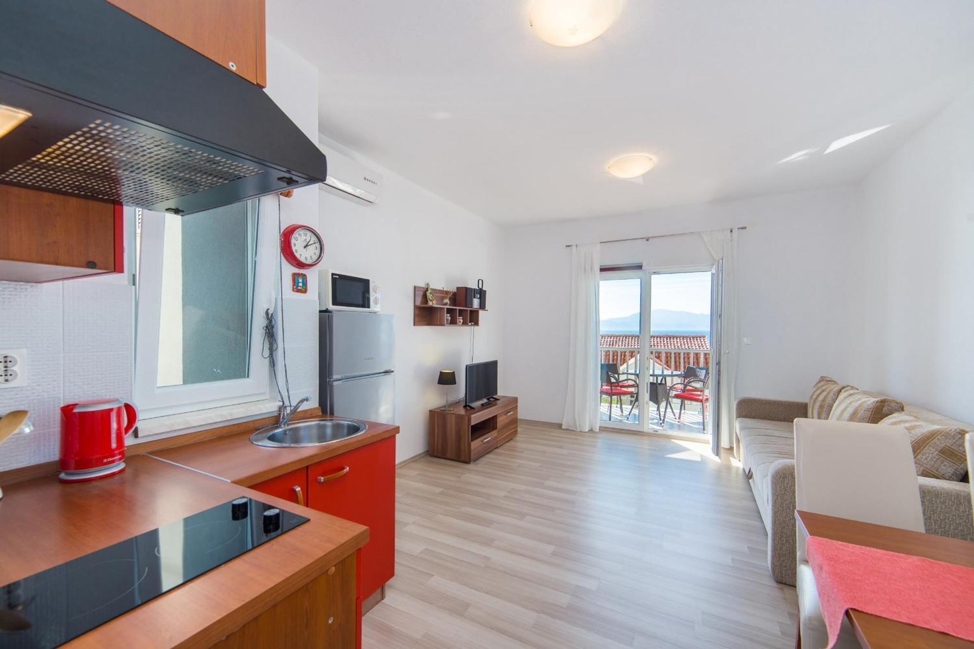 Apartments By The Sea Brist, Makarska - 11078 Номер фото